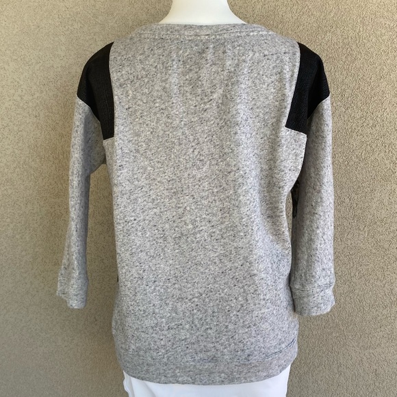 3/4 Sleeve Floral Print Cozy Embellished Sweater - Picture 7 of 8